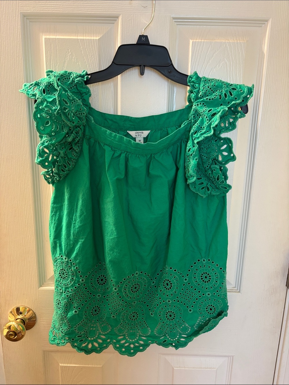 crown & ivy Green Eyelet Ruffle Sleeve Camisole